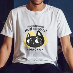 Všetkých hostí musí schváliť mačka